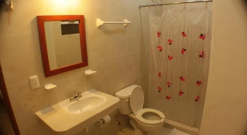 The Yak Hostel 普拉亚卡门