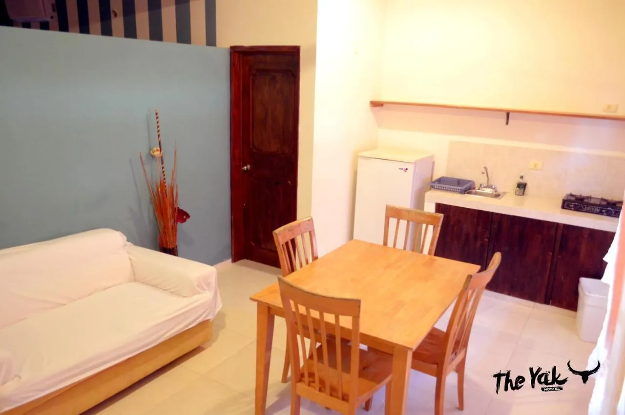 The Yak Hostel 普拉亚卡门